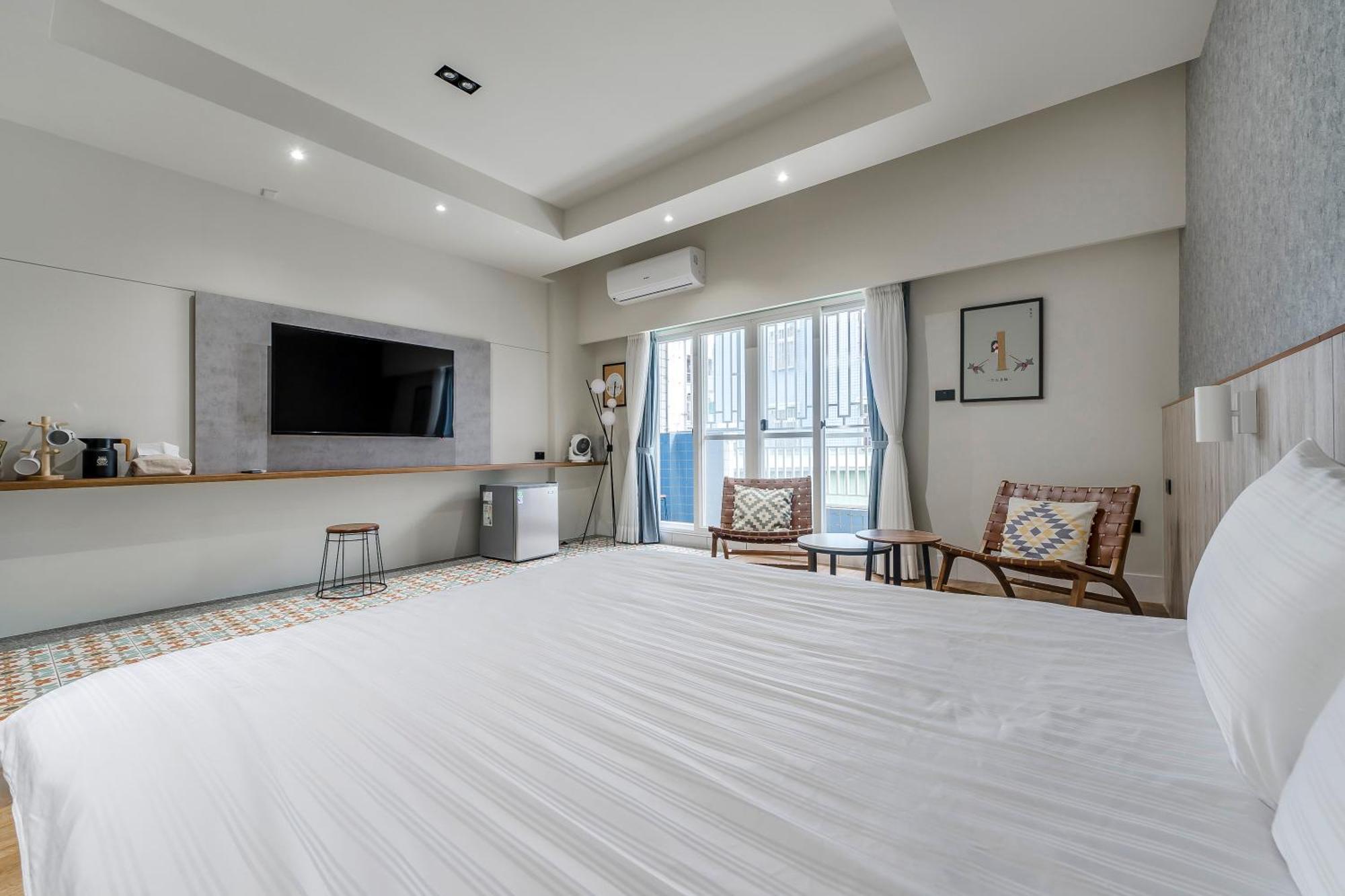 I Am Here B&B Tainan Buitenkant foto